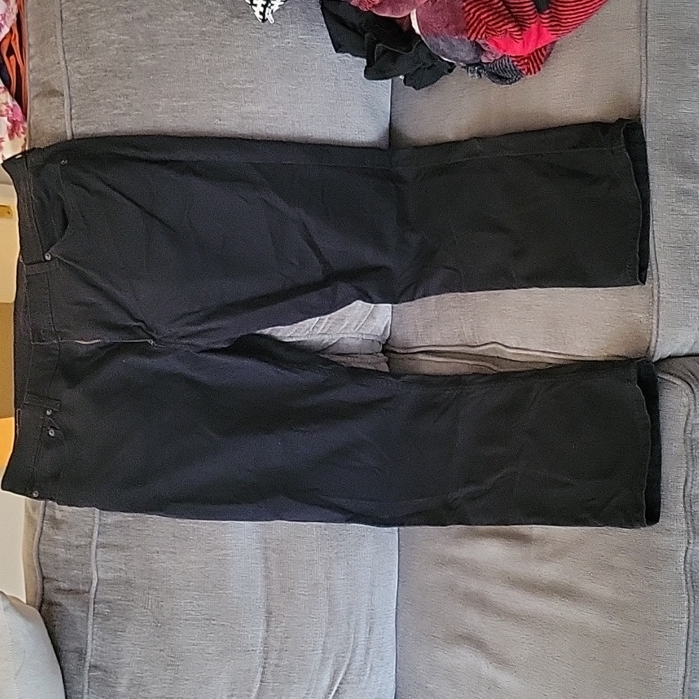 Black Levi's All season technology